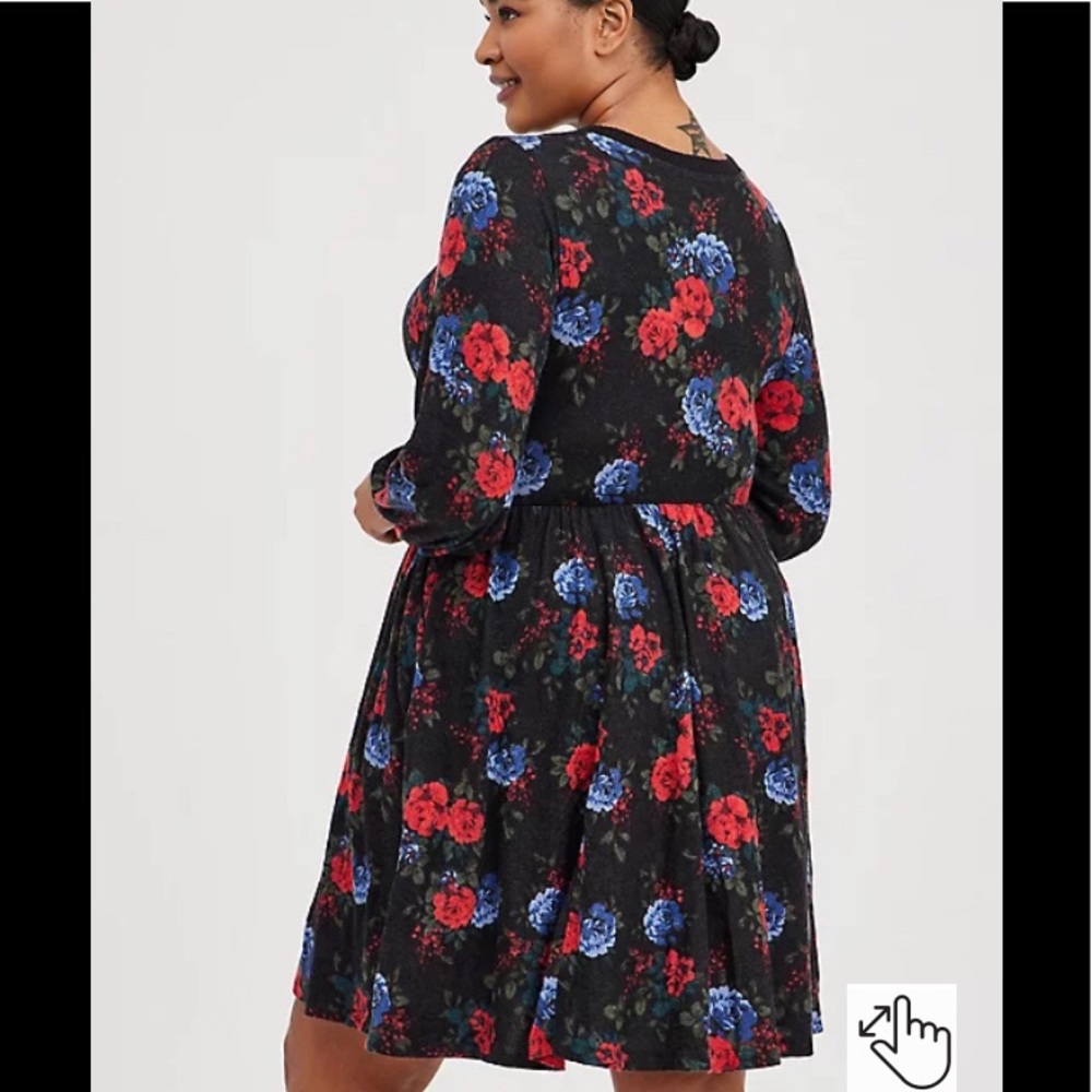 LOWEST🌺 NWT TORRID 3X ROMANTIC FLORALS ON BLACK BABYDOLL DRESS - Picture 3 of 13